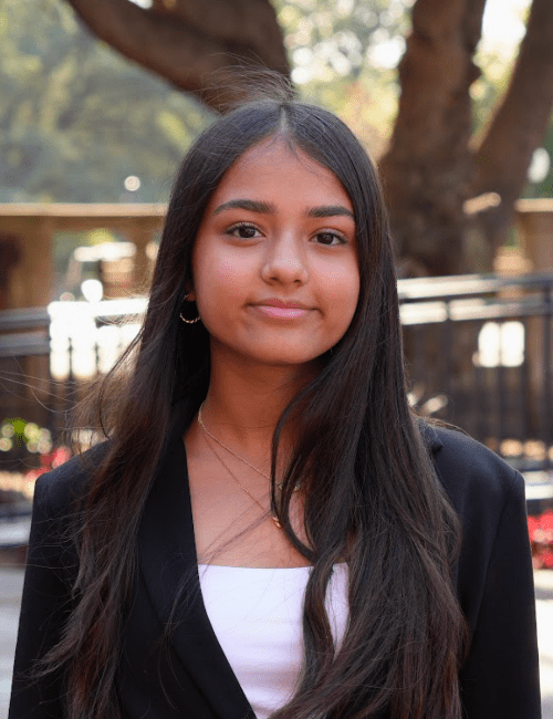 Business S1 Aanya Sheth Bio Photo AB min