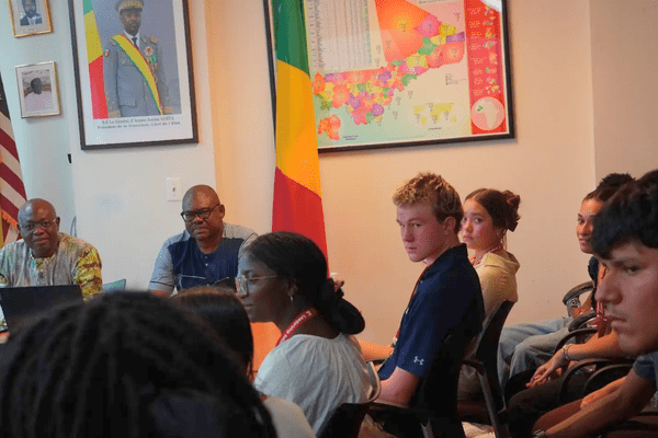 Business S1 Adan Cruz Mali Embassy AB min