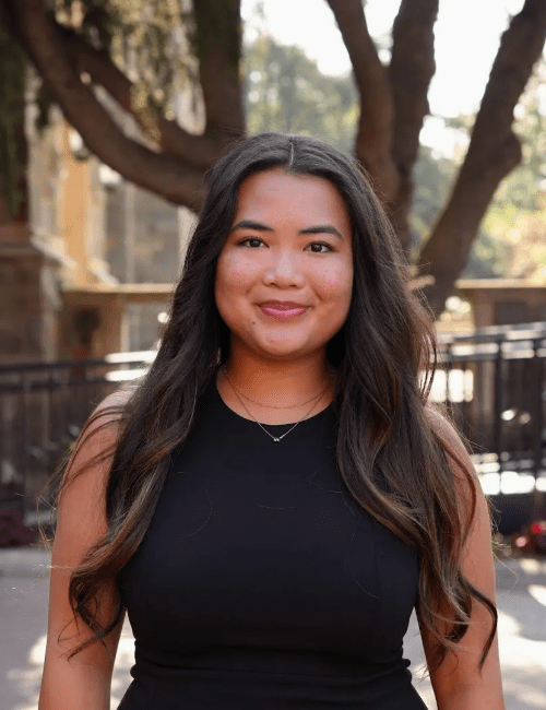 Business S1 Catherine Huynh Bio Photo AB min