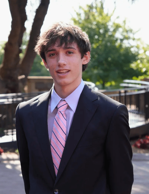 Business S1 Ryan Layug Bio Photo AB min