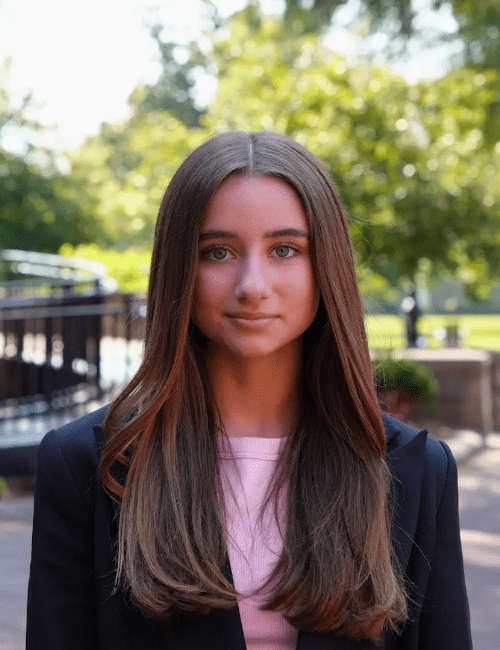 Business S1 Sophia Pico Albertson Bio Photo AB min