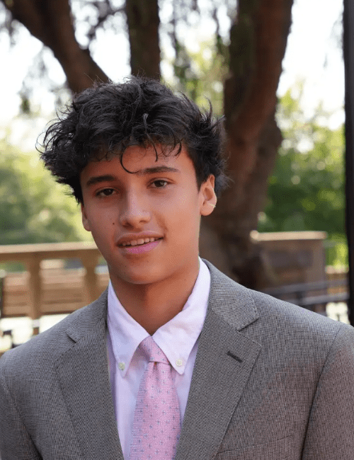 Business S1 gregorio echeverry Bio Photo AB min