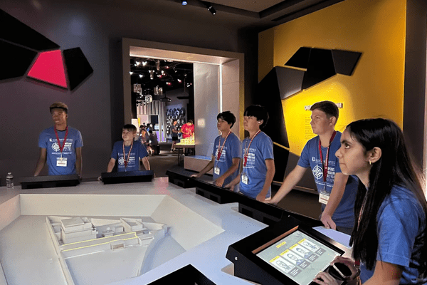 Jumpstart Ethan Sifo Spy Museum AB min