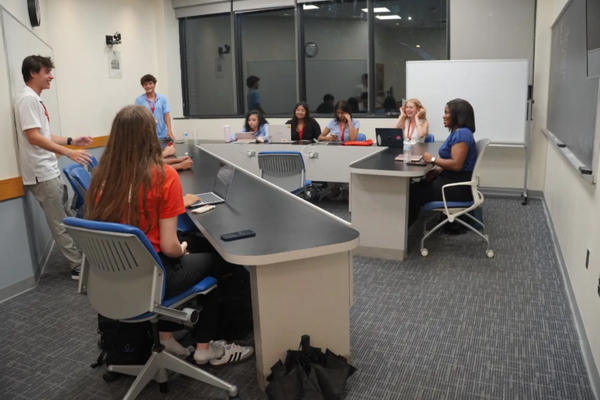 Business_S3_Mentor_Team_8_Marketing1