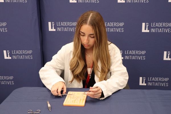 CAdamonis Suture New