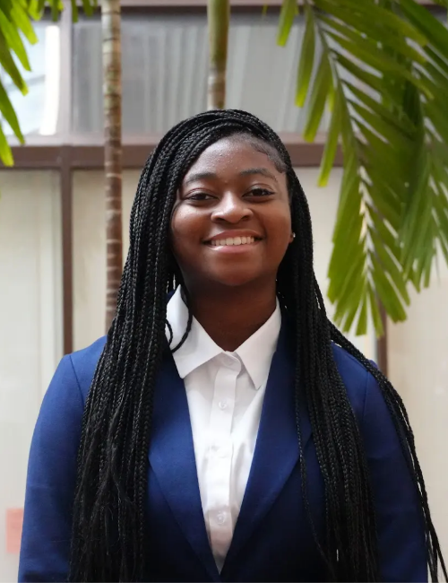 Health Lauren Thezard Bio Photo CE