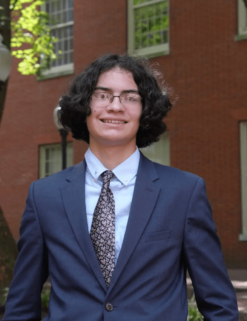 Neuro S2 Liam Andres Bio Photo AB min