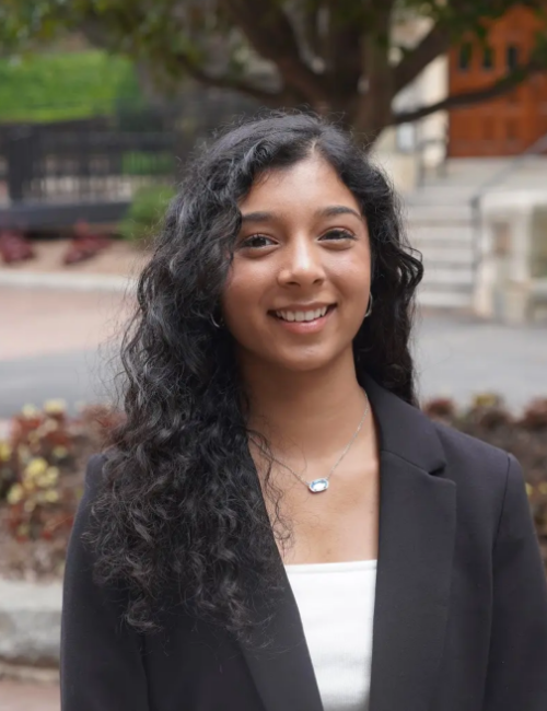 S3_Aveena_Solanki_BioPhoto