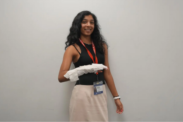 S3_Aveena_Solanki_Sut_Cast