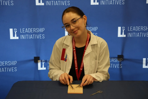 S3_Emma_Hicks_Sut_Cast