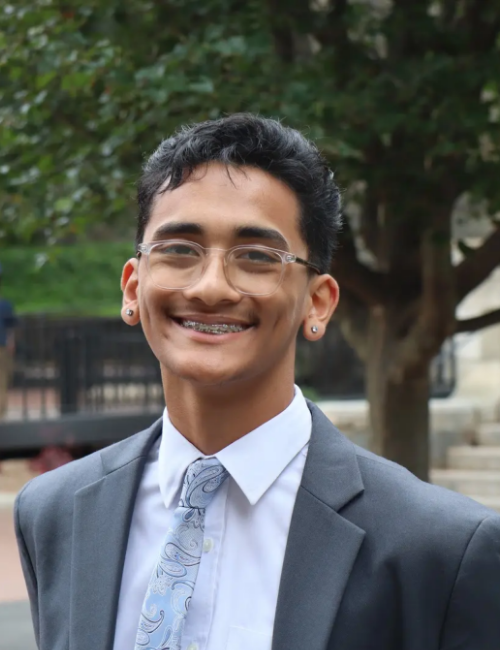 S3_Miles_Thomas_BioPhoto