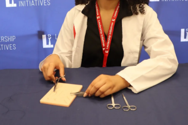 S3_Tiana_Davis_Sut_Cast