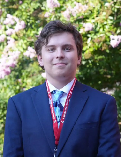 S4_Andre_Tichatschke_BioPhoto1