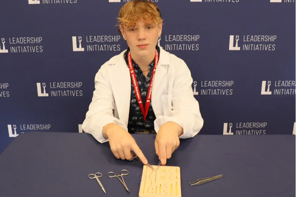 S4_Decklyn_Page_Suture