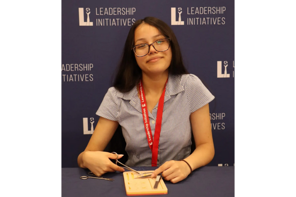 S4_Frida_Luna_Suture