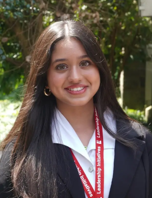 S4_Jiya_Shah_BioPhoto