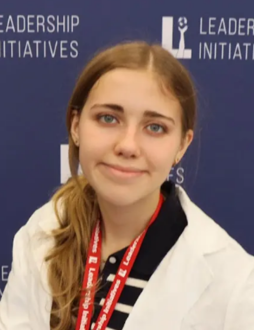 S4_Lila_Kizer_BioPhoto