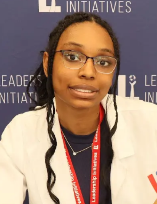 S4_Mariah_Harris_BioPhoto