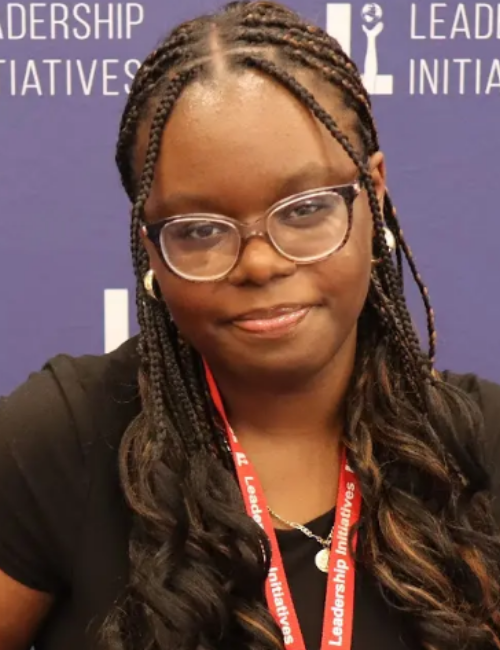 S4_Olivia_Saint Pierre_BioPhoto