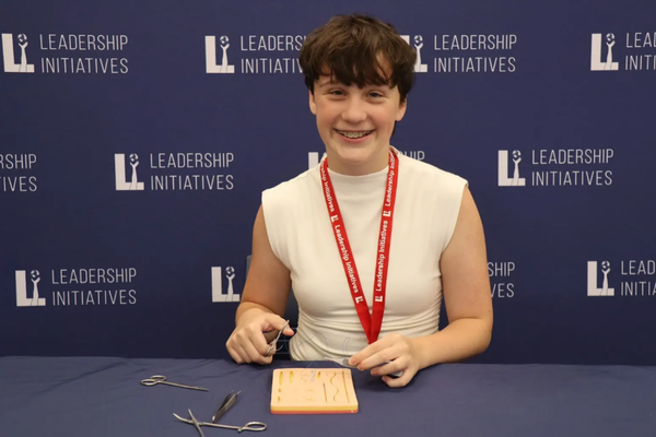 S4_Samantha_Farr_Suture