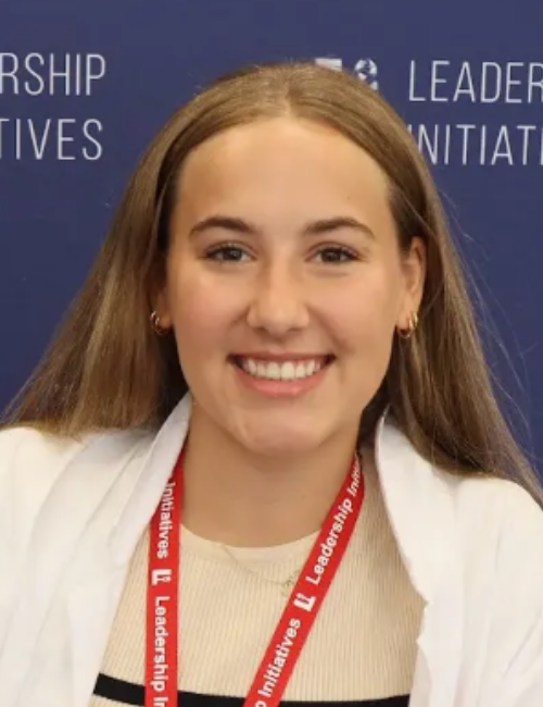 S4_Taylor_Reardon_BioPhoto